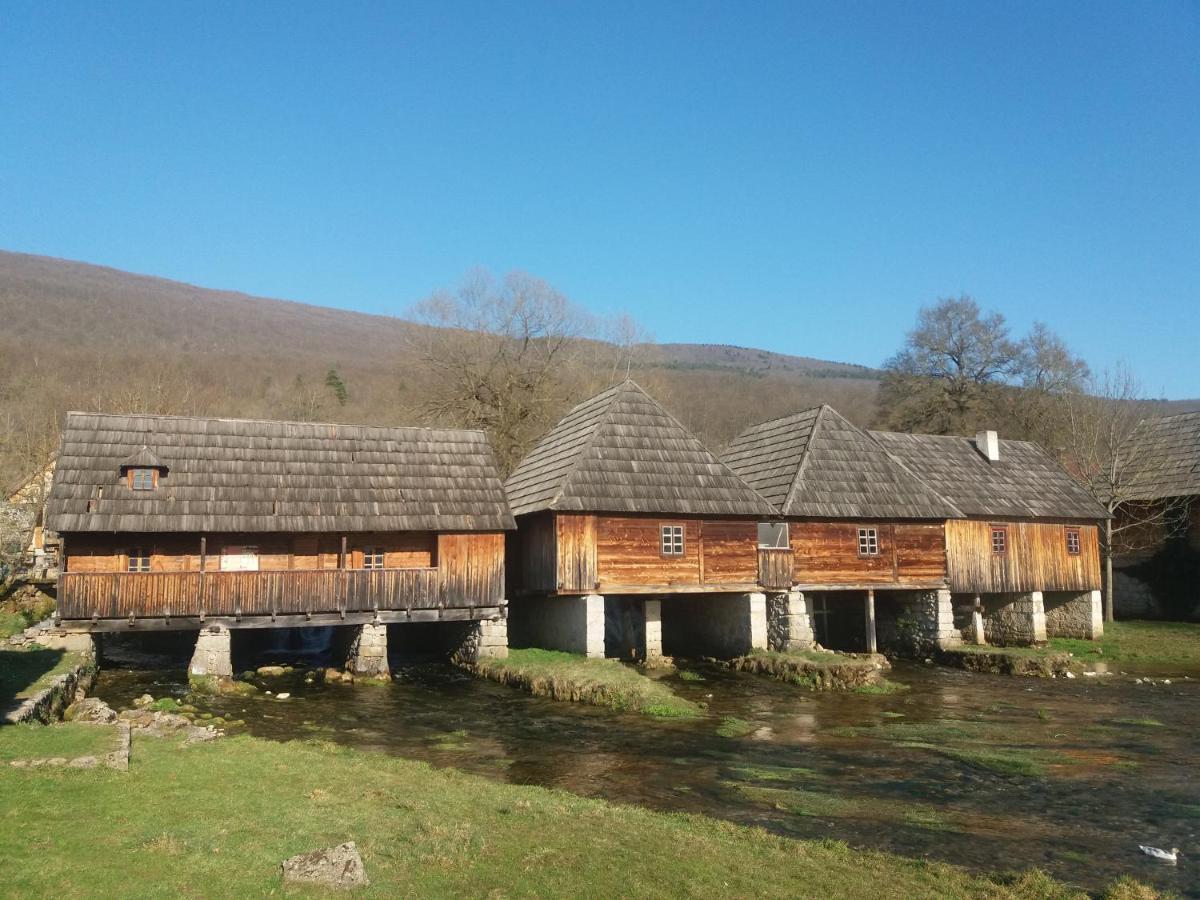 Apartmani "Marina" Otočac Exterior foto