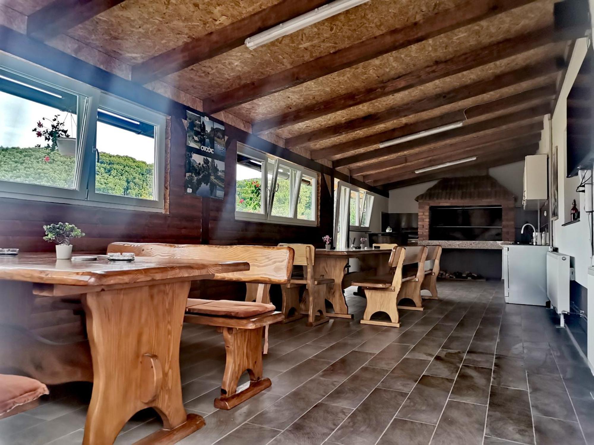 Apartmani "Marina" Otočac Exterior foto