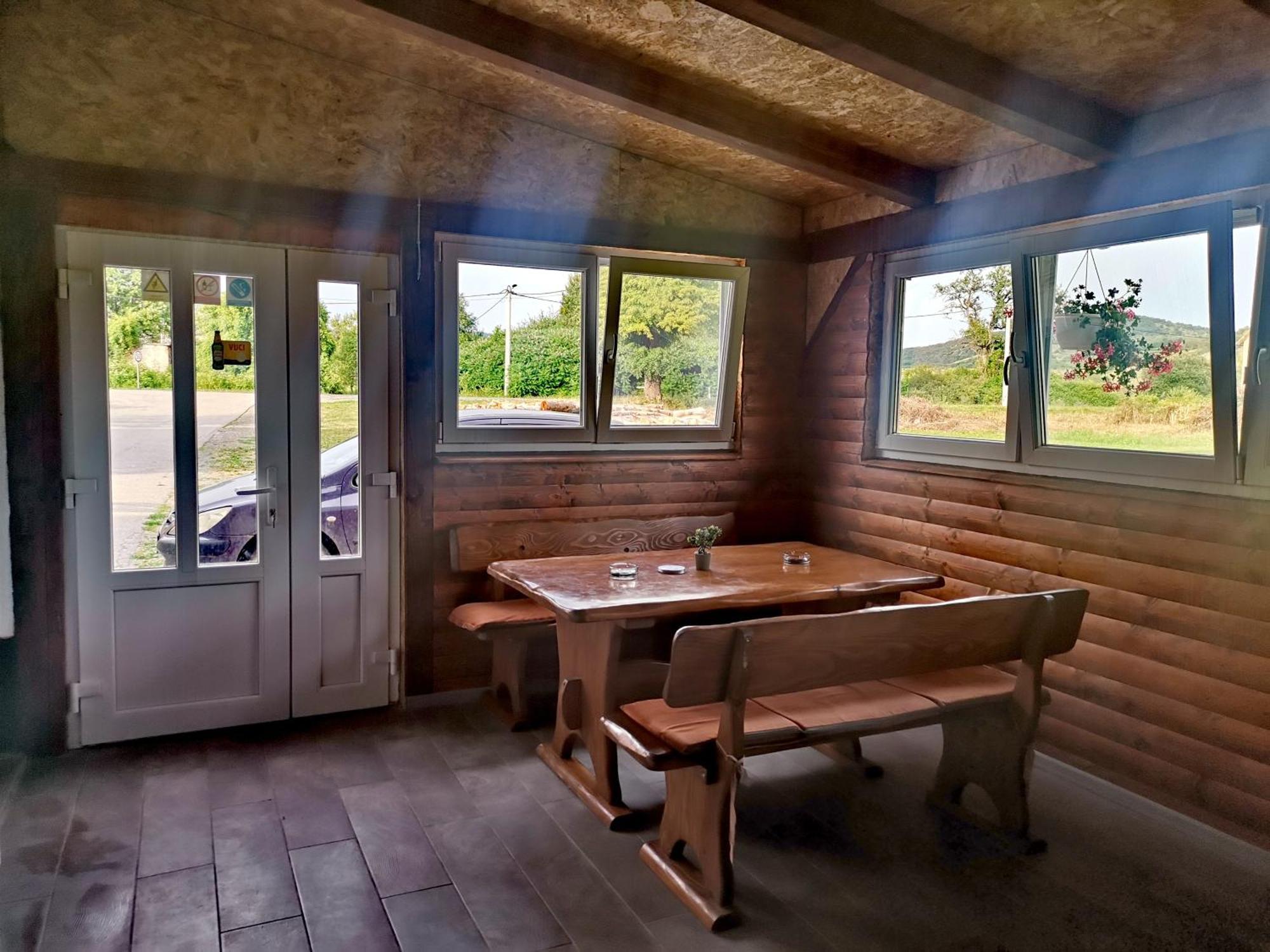 Apartmani "Marina" Otočac Zimmer foto