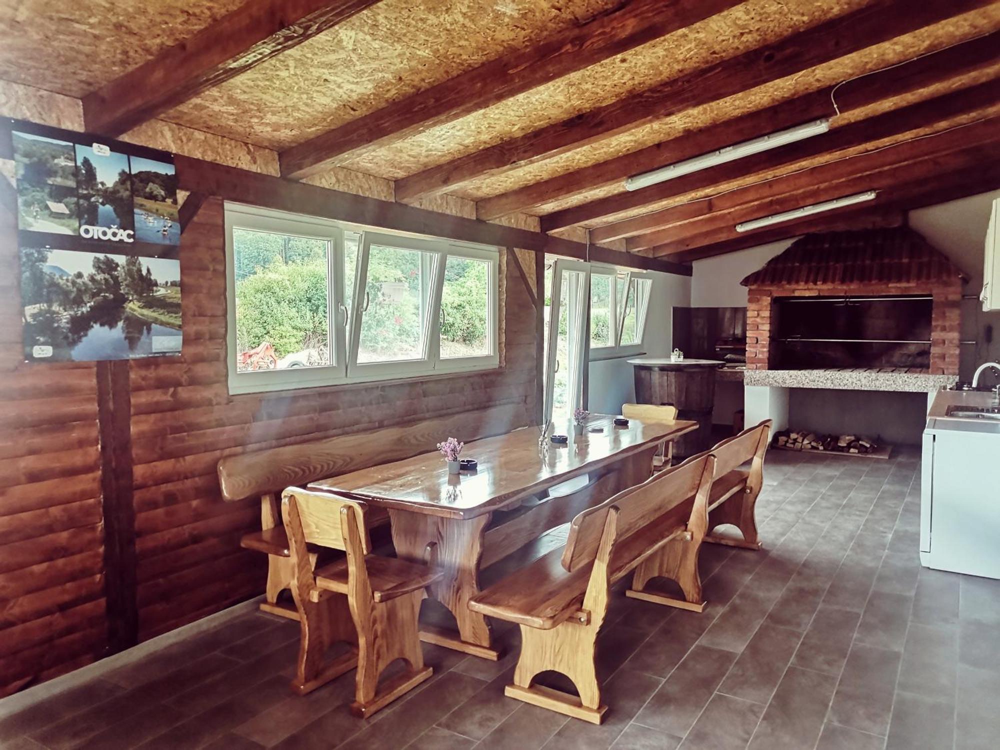 Apartmani "Marina" Otočac Zimmer foto